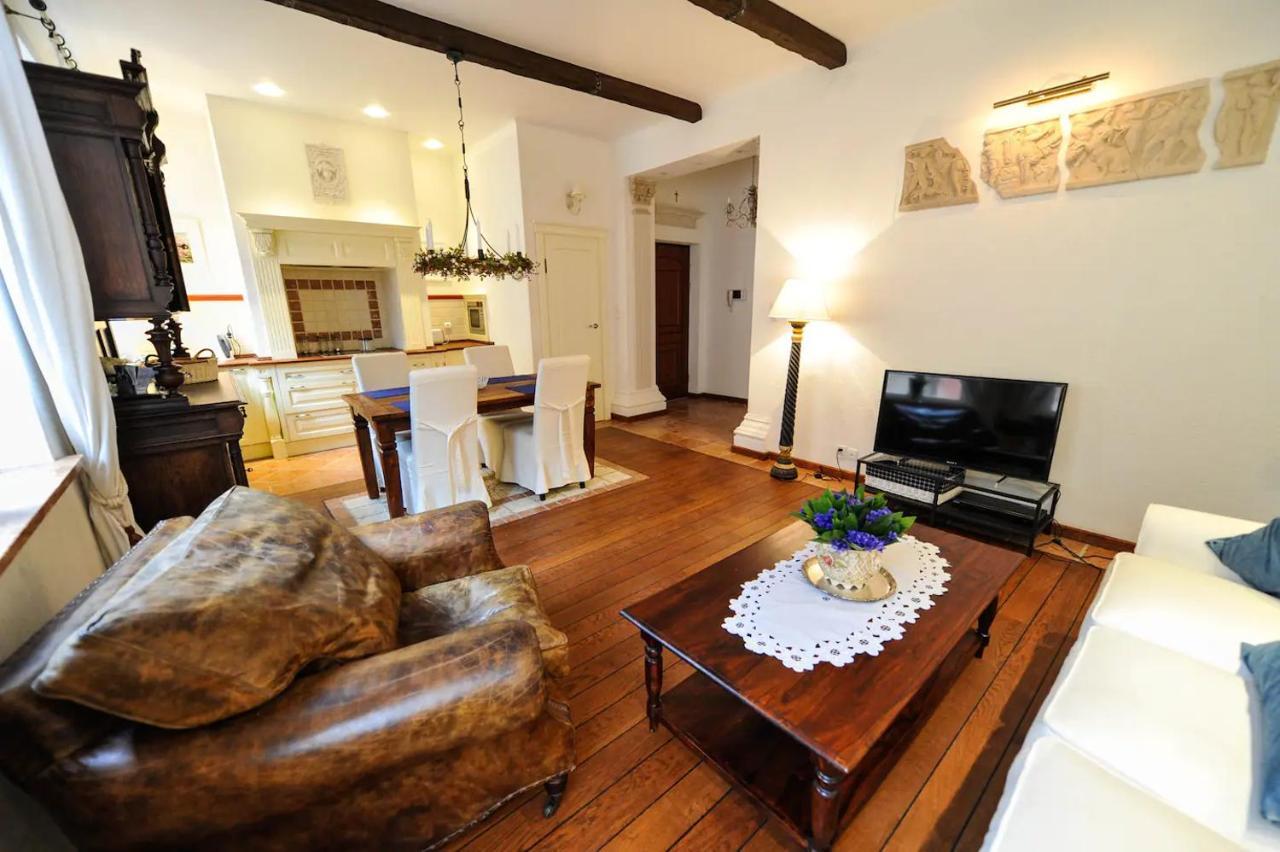 Castle Square Apartment ワルシャワ エクステリア 写真