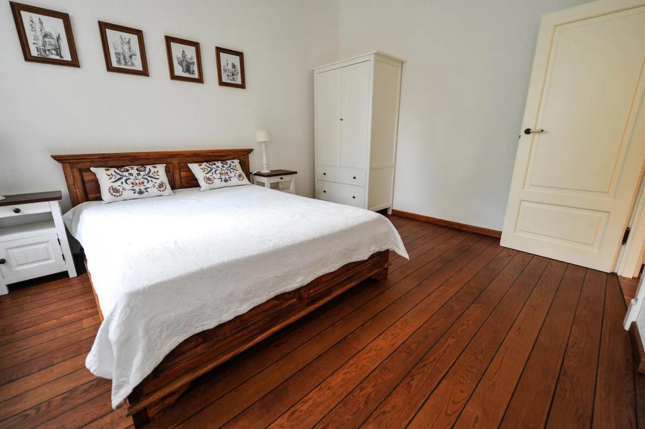 Castle Square Apartment ワルシャワ エクステリア 写真